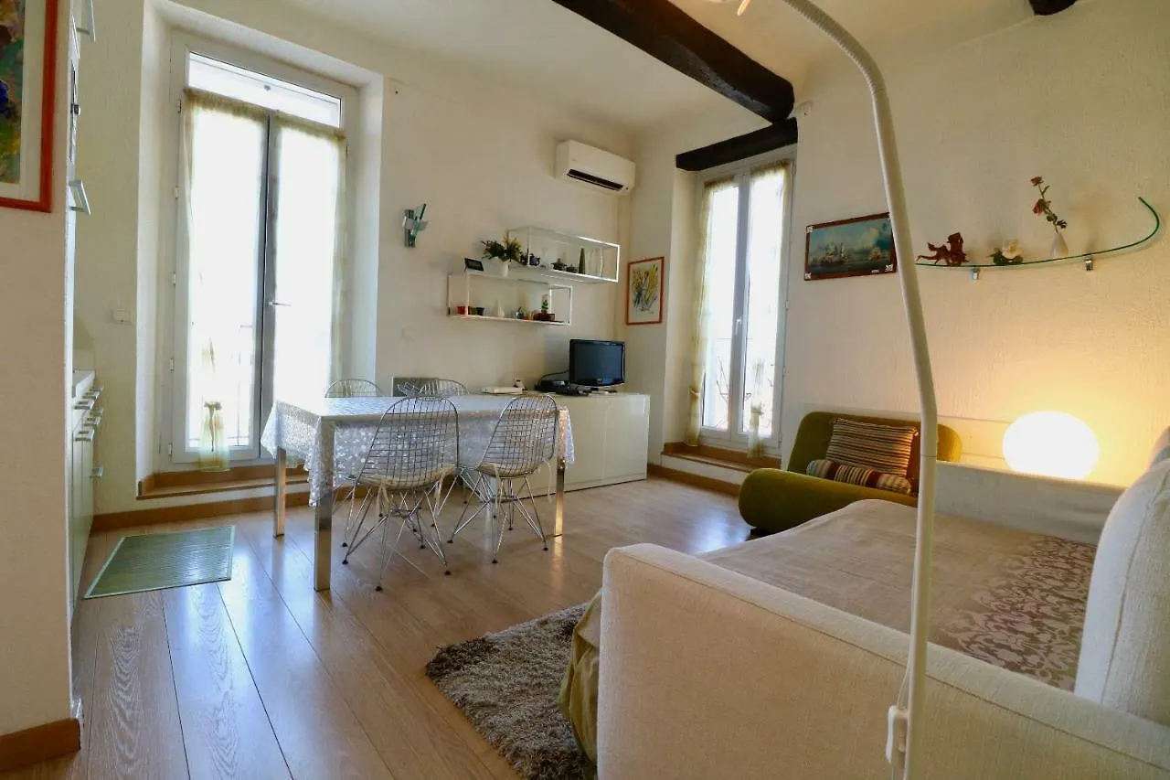 1 Bedroom Suquet, 6 Min From The Palais, Balcony City & Port View 220 Cannes France