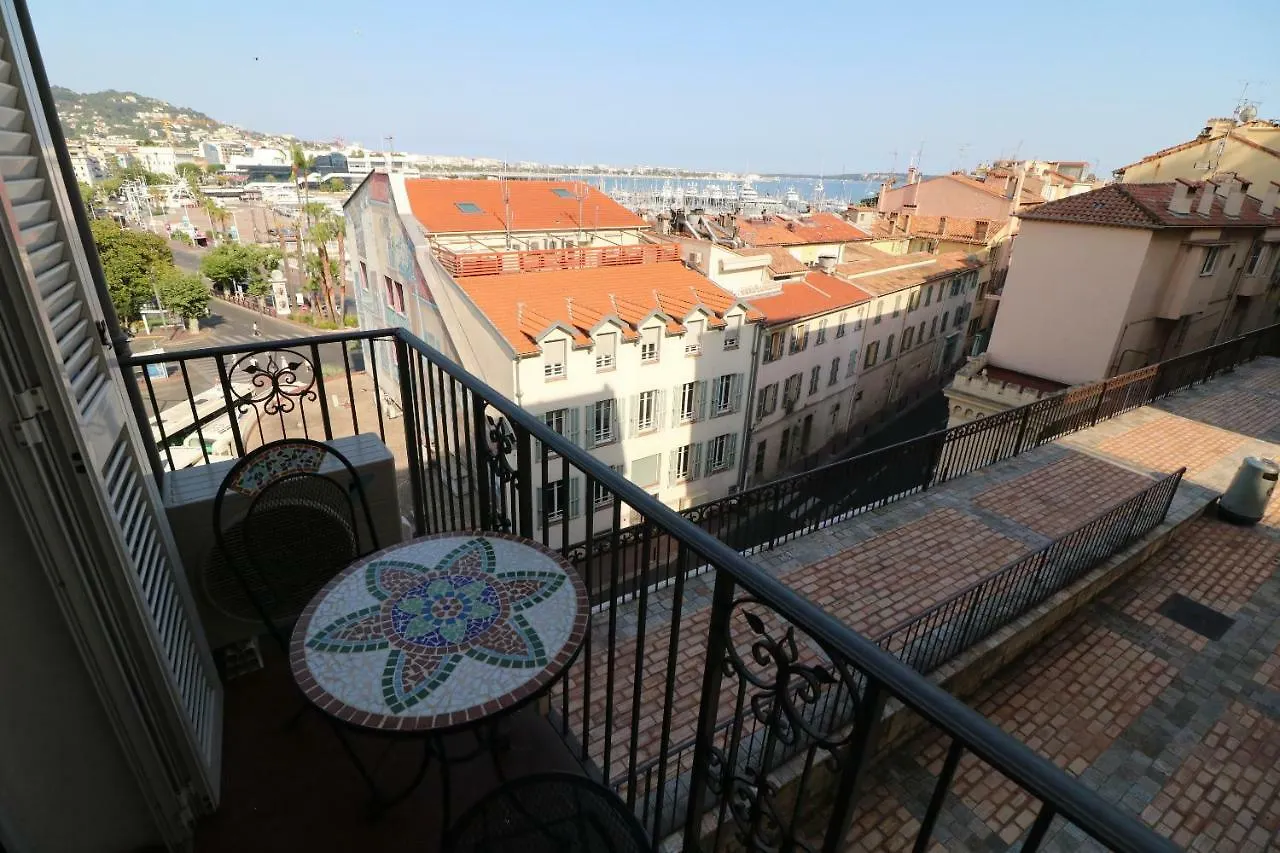 1 Bedroom Suquet, 6 Min From The Palais, Balcony City & Port View 220 칸느